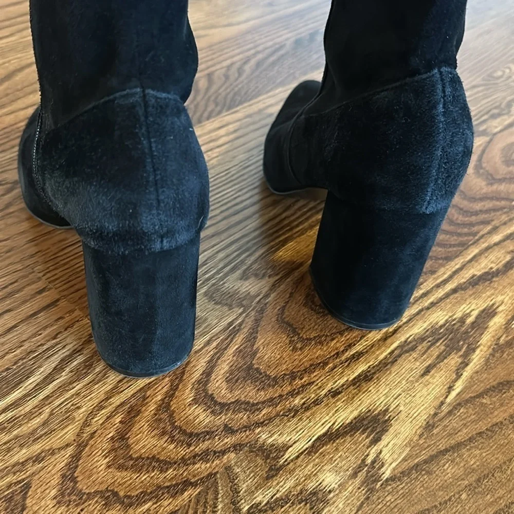 Cole Haan size 9 over knee suede boots
